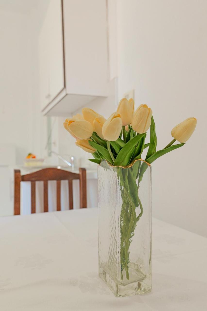 Sunflower Hotel Ксамил Екстериор снимка