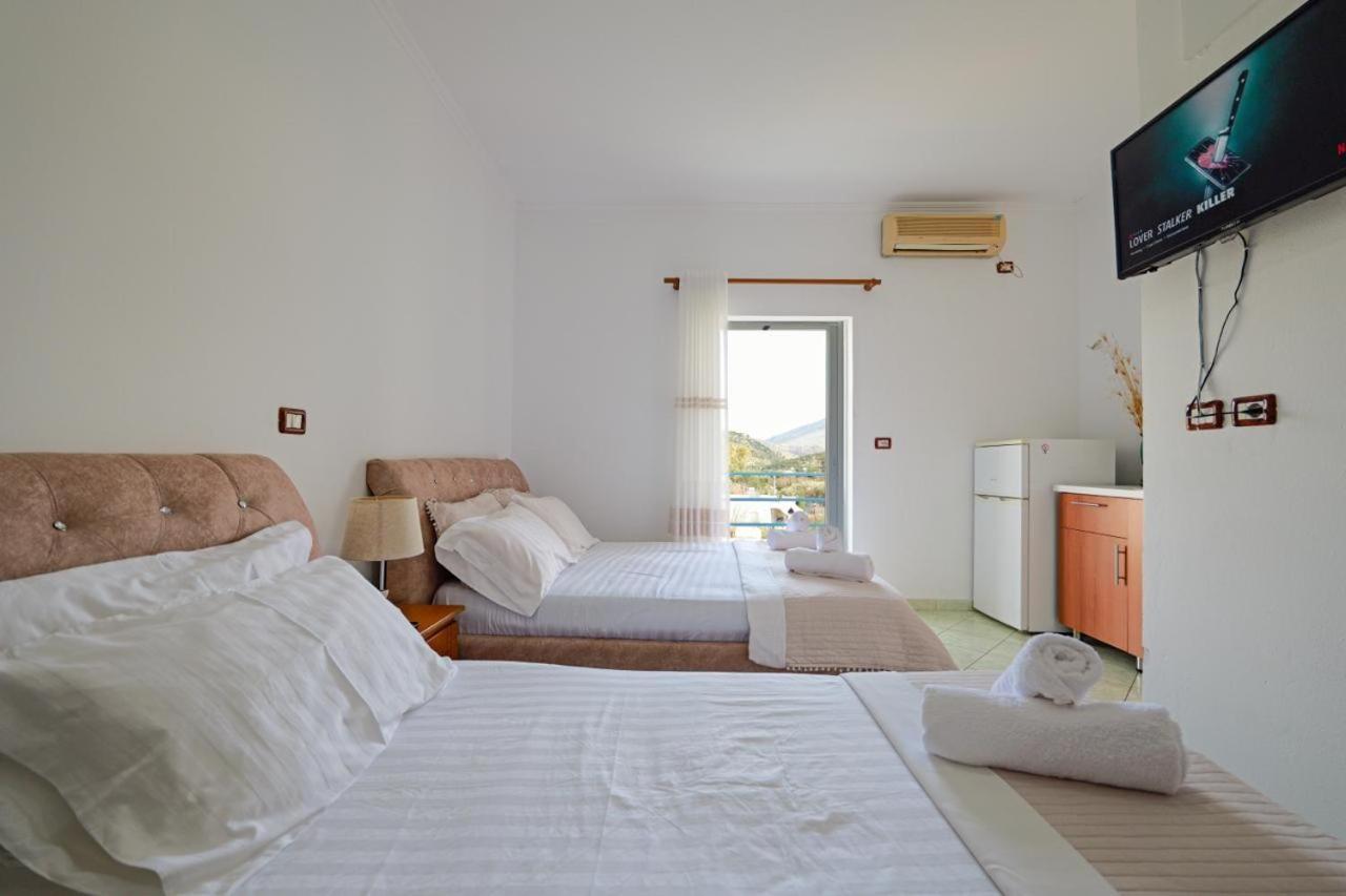 Sunflower Hotel Ксамил Екстериор снимка