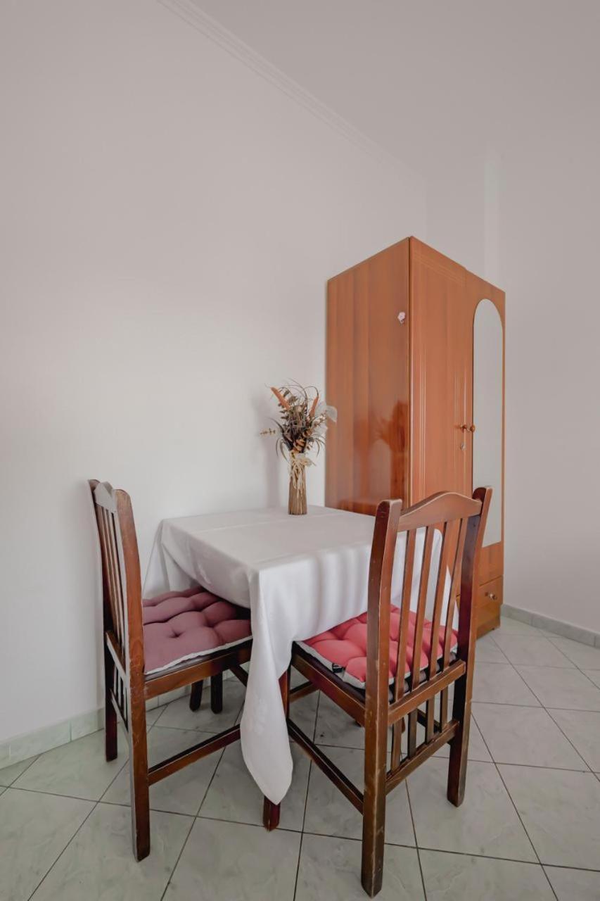Sunflower Hotel Ксамил Екстериор снимка