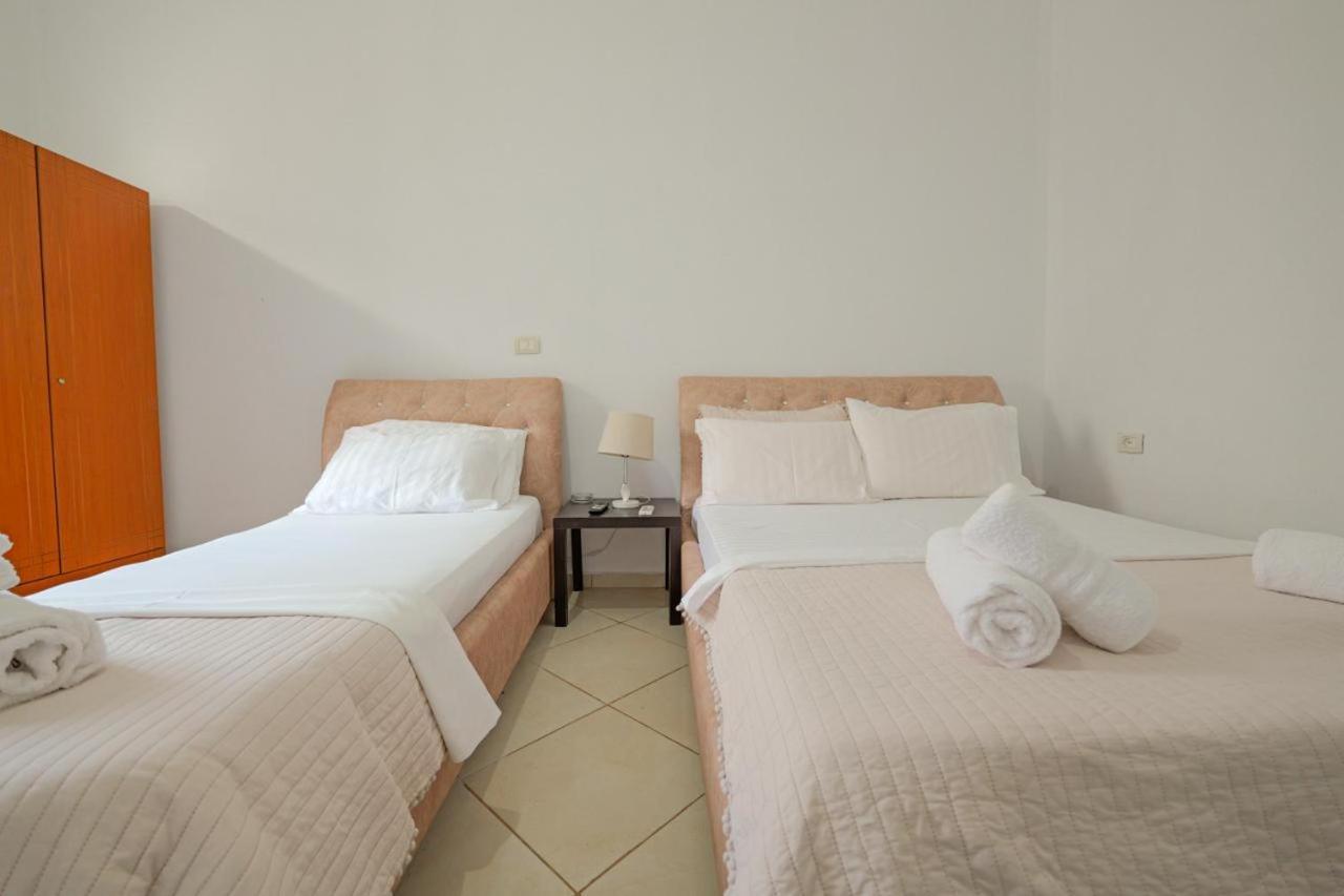Sunflower Hotel Ксамил Екстериор снимка