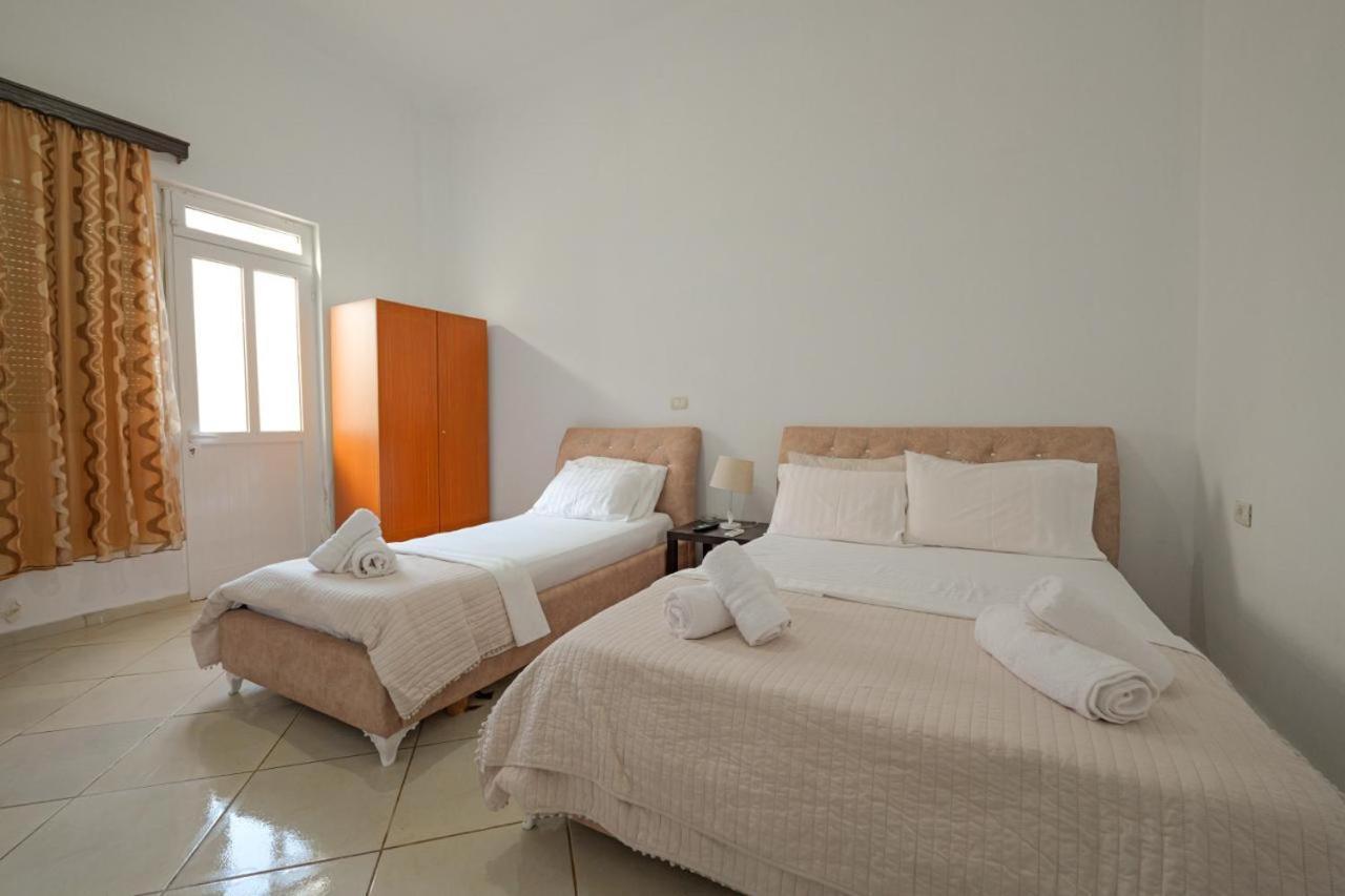 Sunflower Hotel Ксамил Екстериор снимка