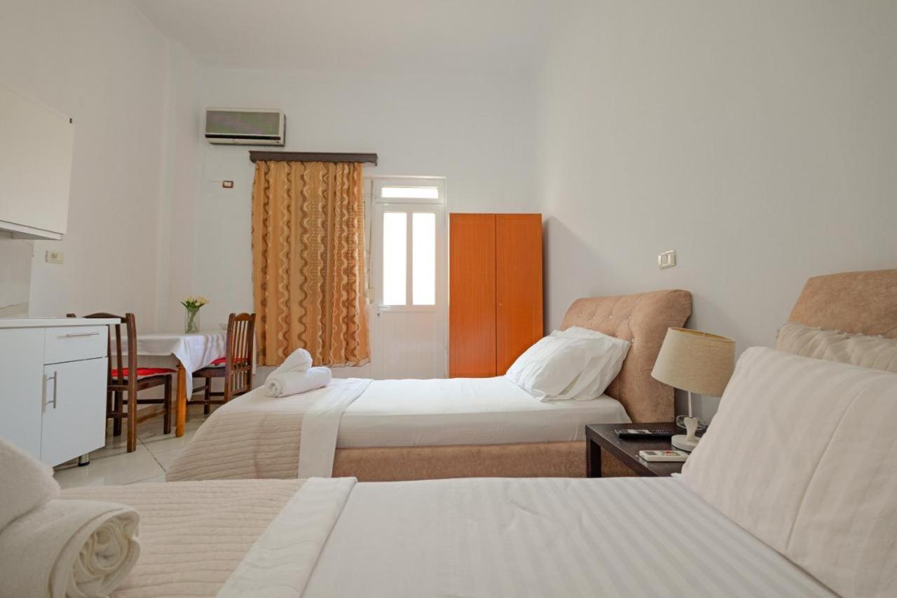 Sunflower Hotel Ксамил Екстериор снимка