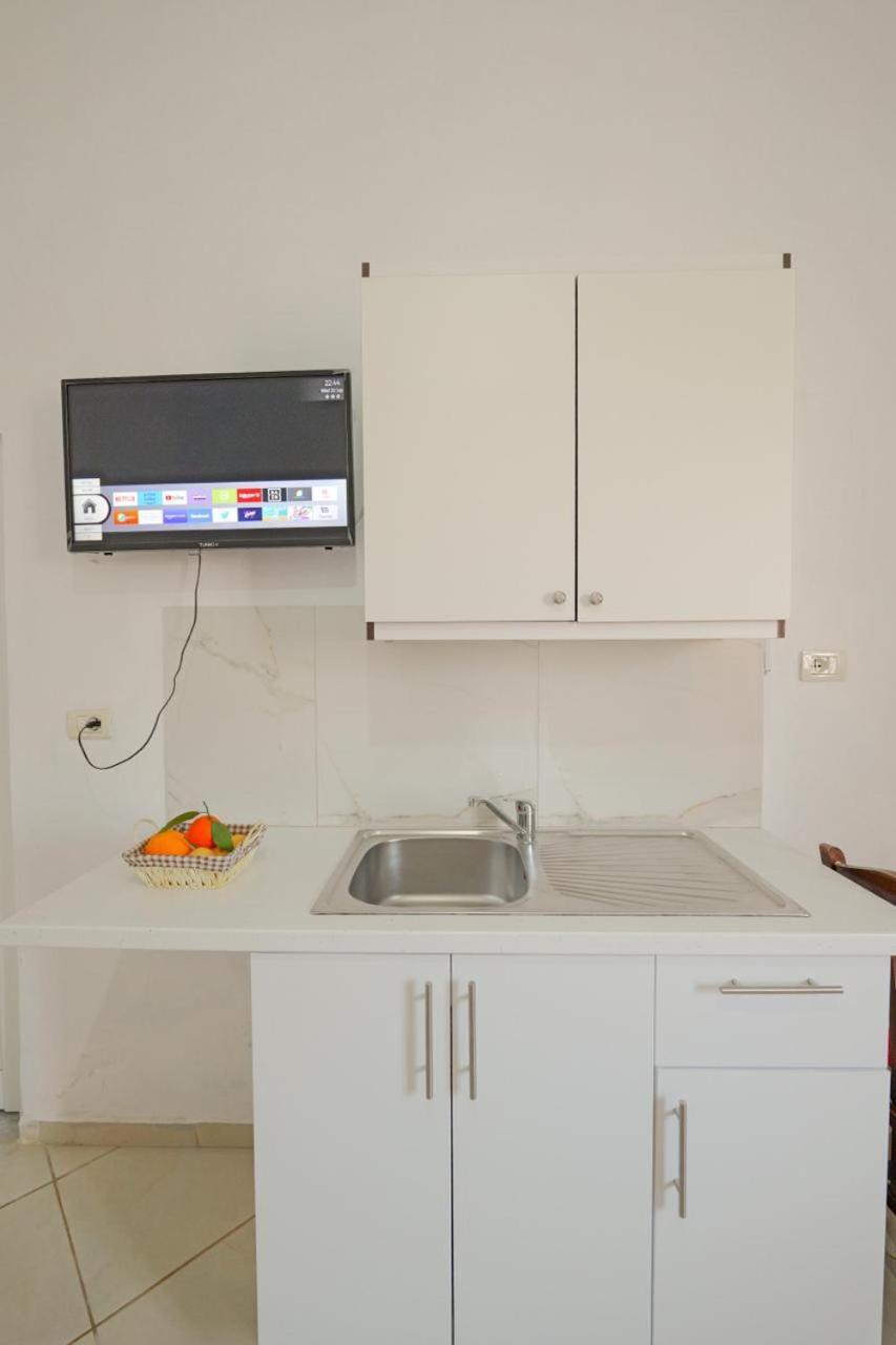 Sunflower Hotel Ксамил Екстериор снимка